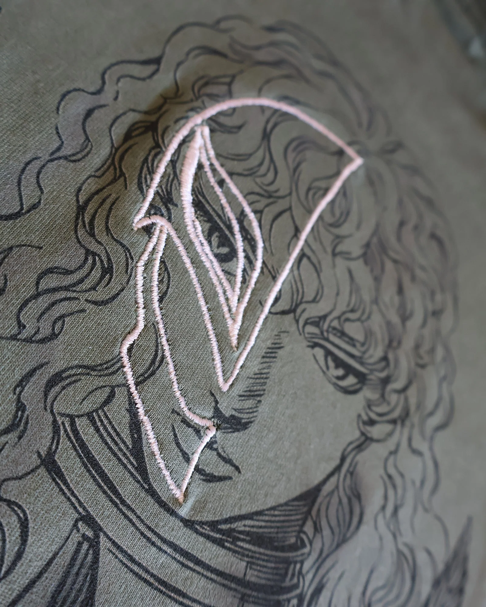 THE WHITE FALCON WASH TEE - Image 4